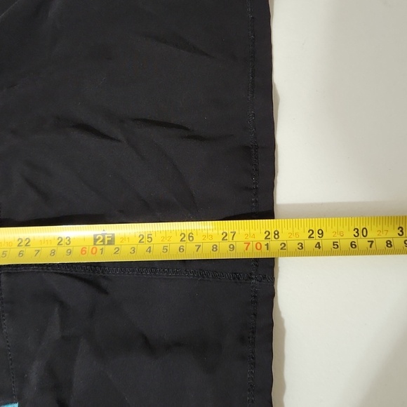 Nurse Dr scrubs size L v neck black - Picture 7 of 8